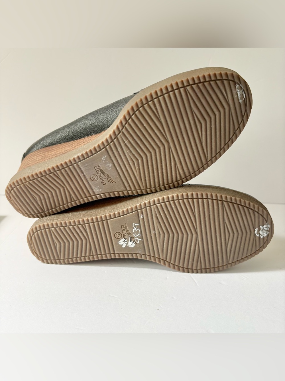Dansko Sheridan Black Milled Leather Wedge Mule Shoes - Picture 9 of 9